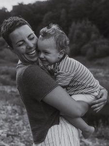 Natürliche, Emotionale Familienfotografie Niedersachsen, vintage Familienfotografin