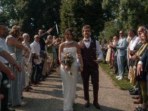 emotionale authenthische dokumentarische Hochzeitsfotografie Niedersachsen, cinematische Hochzeitsfotografie, Standesamtfotograf