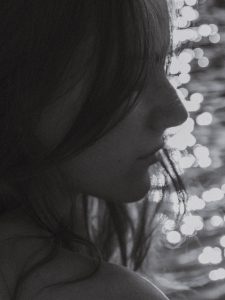 achtsame und künstlerische portrait fotografin